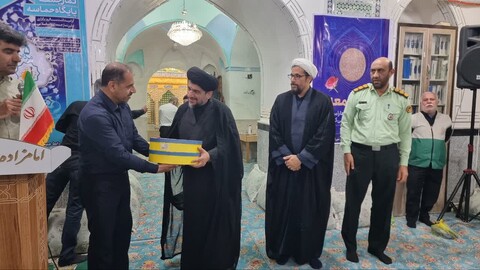 تصاویر/ تجدید میثاق امام جمعه گناوه با آرمان‌های شهدا