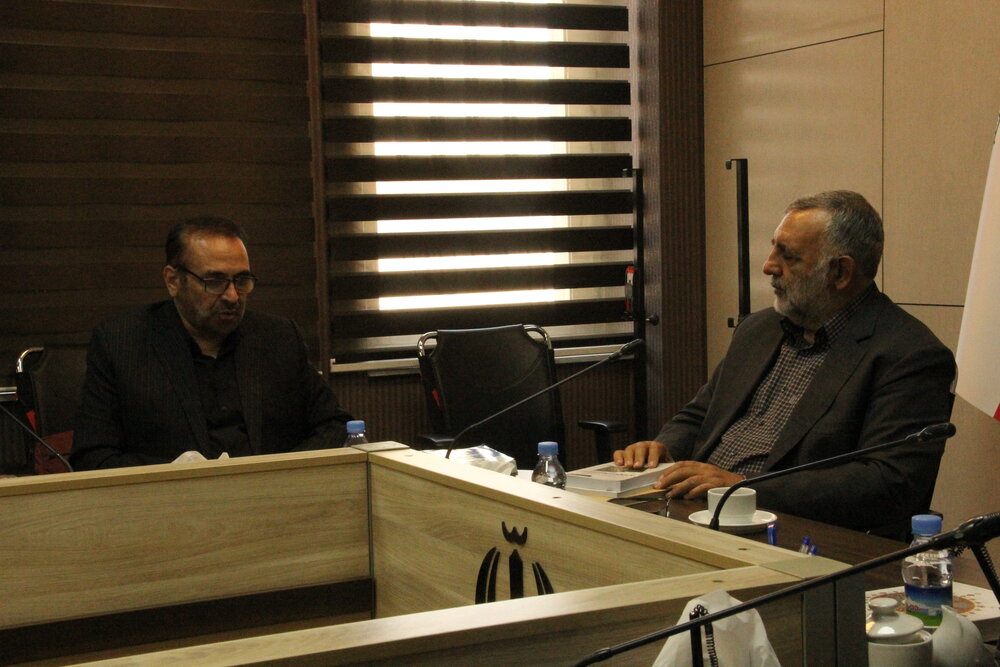 تأکید معاون فرهنگی وزارت ارشاد بر استقلال جایزه منطق و تقویت باشگاه‌های کتابخوانی