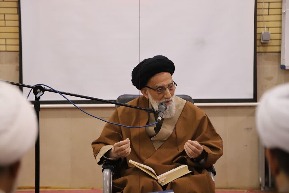 تسلیت آیت‌الله موسوی‌اصفهانی در پی درگذشت استاد حوزه علمیه همدان