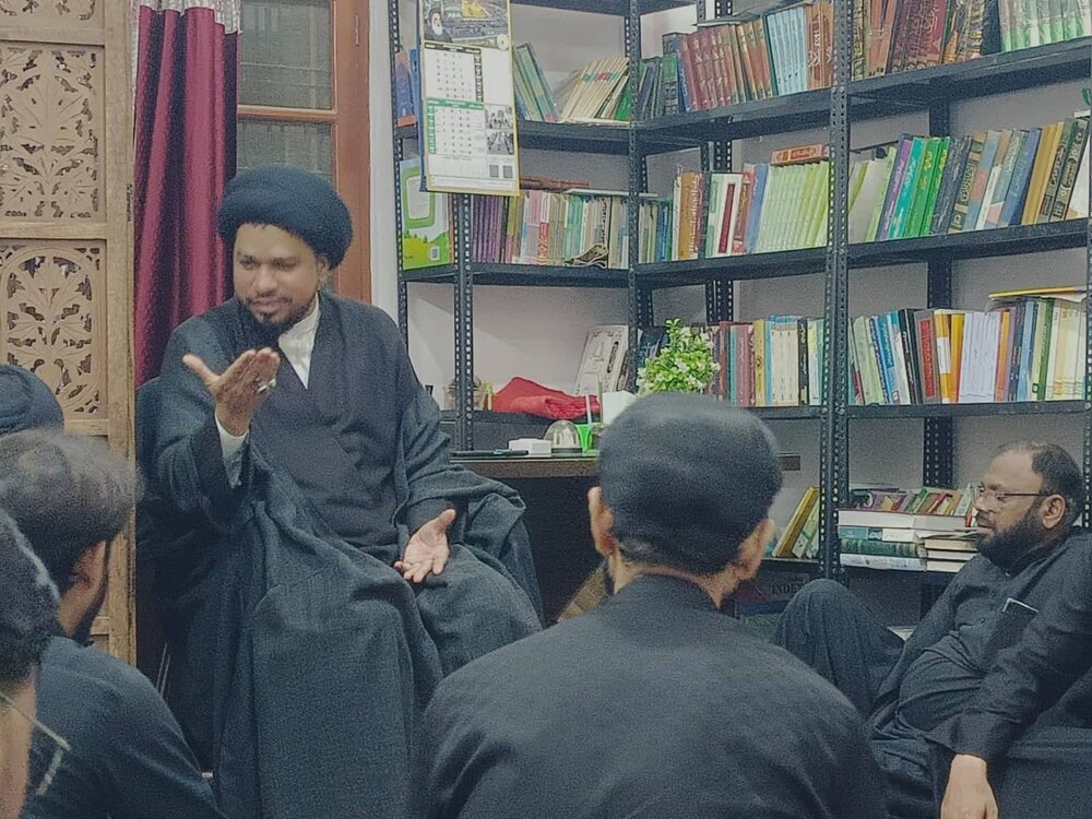 इमाम सज्जाद (अ) ने मुश्किलों में जीने की कला सिखाई: मौलाना सैयद अशरफ अल-ग़रवी