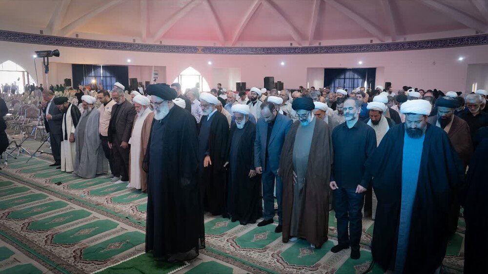 تصاویر|همایش ائمه جمعه در فردیس با حضور رئیس شورای سیاستگذاری ائمه جمعه کشور برگزار شد