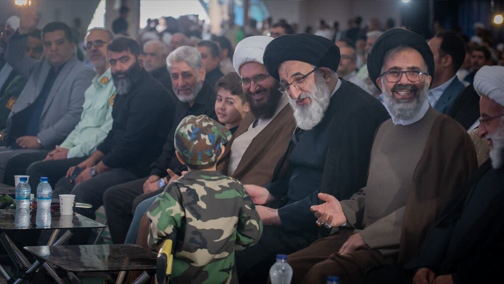 تصاویر|همایش ائمه جمعه در فردیس با حضور رئیس شورای سیاستگذاری ائمه جمعه کشور برگزار شد