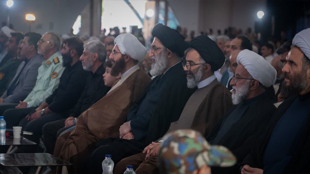 تصاویر|همایش ائمه جمعه در فردیس با حضور رئیس شورای سیاستگذاری ائمه جمعه کشور برگزار شد