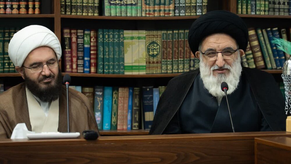 تصاویر|همایش ائمه جمعه در فردیس با حضور رئیس شورای سیاستگذاری ائمه جمعه کشور برگزار شد