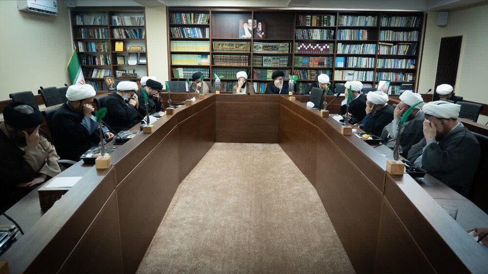 تصاویر|همایش ائمه جمعه در فردیس با حضور رئیس شورای سیاستگذاری ائمه جمعه کشور برگزار شد
