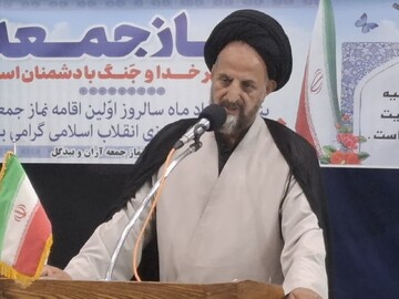 امام جمعه باید از تربیون نماز جمعه به مطالبه‌گری مردم بپردازد