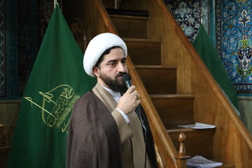 حوزه‌های علمیه تنها مسیر تربیت پیشگامان نجات بشریت است