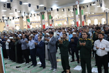 نمازجمعه دیر به روایت تصویر