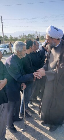 تصاویر / اقامه نماز میت بر پیکر مرحوم حجت الاسلام آقا میری توسط نماینده ولی فقیه در استان همدان