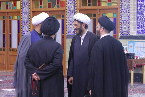 تصاویر/ آزمون ورودی حوزه های علمیه در استان یزد برگزار شد