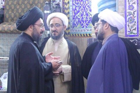 تصاویر/ آزمون ورودی حوزه های علمیه در استان یزد برگزار شد