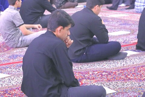 تصاویر/ آزمون ورودی حوزه های علمیه در استان یزد برگزار شد