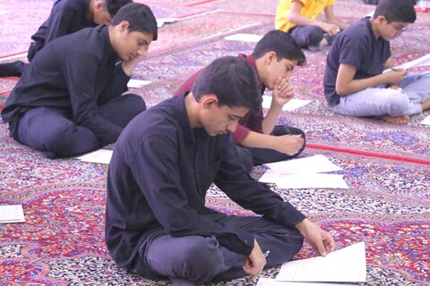 تصاویر/ آزمون ورودی حوزه های علمیه در استان یزد برگزار شد