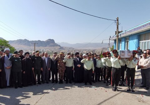 تشییع باشکوه پیکر شهید والامقام «علی بداق» در خرم‌آباد