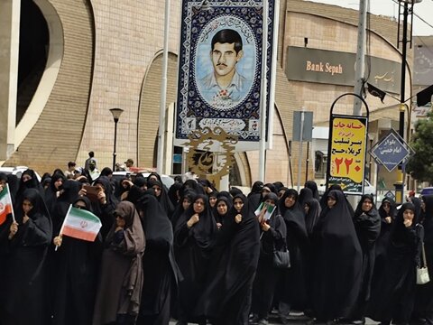تصاویر/ نماز جمعه و راهپیمایی شهر بم