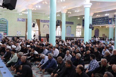 تصاویر/ اقامه نماز جمعه تکاب