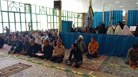 تصاویر/ نماز جمعه و راهپیمایی در شهر یزدان‌آباد