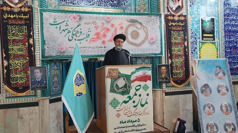 تصاویر/ اقامه نمازجمعه در میانه