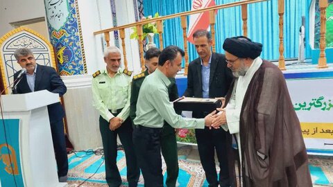 نمازجمعه شهر جم به روایت تصویر