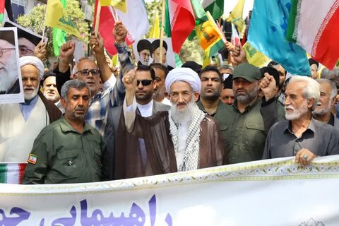 تصاویر مربوط به نماز جمعه ساری و راهپیمایی جمعه خشم و نصر