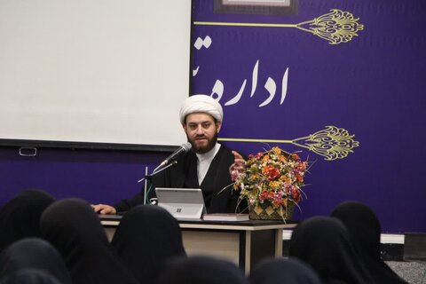 کارگاه آموزشی و مهارتی مدیریت فرهنگی در ملایر