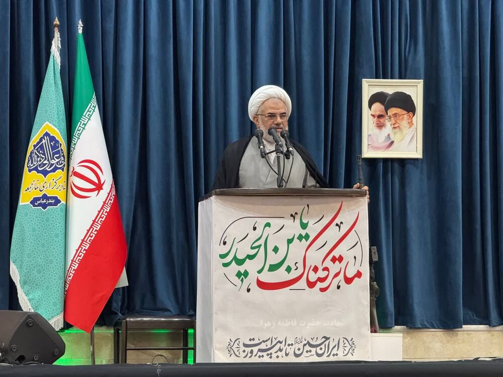 دشمن با جنگ شناختی به دنبال تضعیف وحدت ملی است