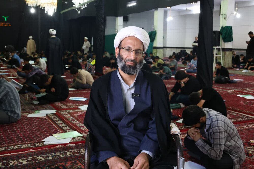 آزمون ورودی حوزه علمیه برادران در همدان برگزار شد