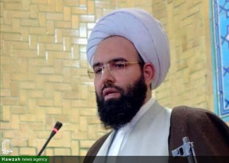 قیام امام حسین (ع) الگویی برای مبارزه با فساد حاکمان ظالم است