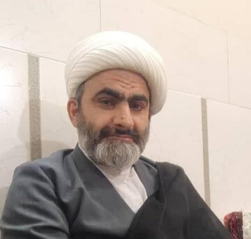 برای شناخت امپریالیسم جهانی به سرکردگی آمریکای جنایتکار باید تلاش کرد