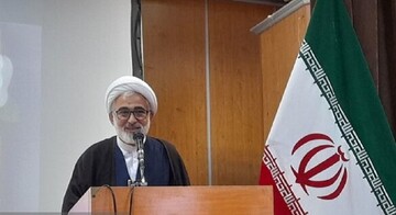 وحدت راه مقابله با توطئه دشمنان است