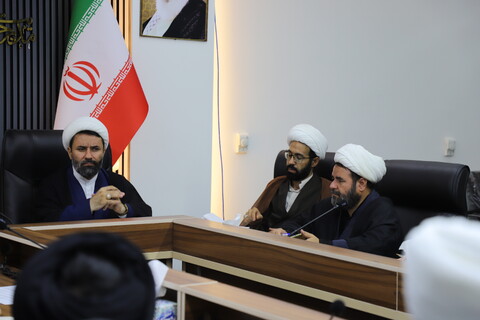 تصاویر/جلسه پایش پرونده طلاب مدارس علمیه کردستان