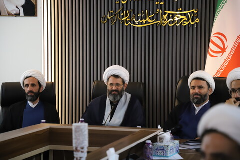 تصاویر/جلسه پایش پرونده طلاب مدارس علمیه کردستان