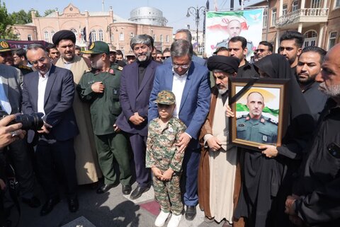 تصاویر/ تشییع پیکر مطهر شهید جواد نارنجی در ارومیه