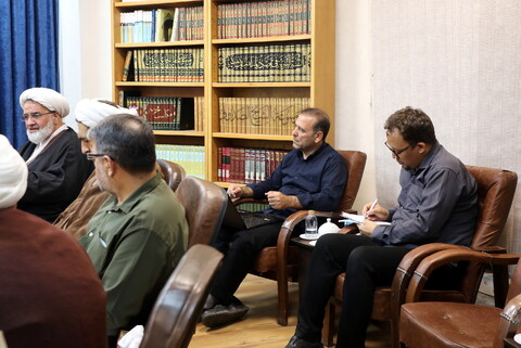 تصاویر/  نشست خبري رونمایی از پوستر فراخوان مقالات کنگره علمی و بین‌المللی امناءالرسل