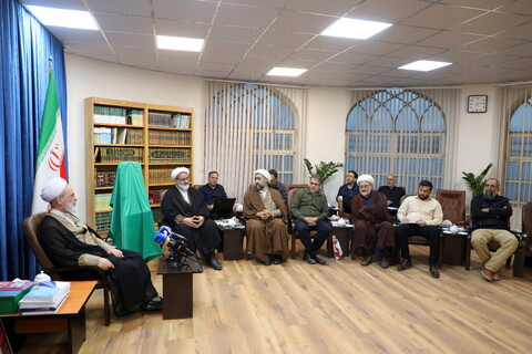 تصاویر/  نشست خبري رونمایی از پوستر فراخوان مقالات کنگره علمی و بین‌المللی امناءالرسل