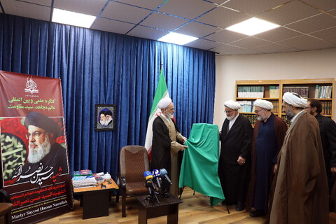 تصاویر/  نشست خبري رونمایی از پوستر فراخوان مقالات کنگره علمی و بین‌المللی امناءالرسل