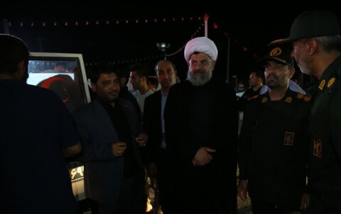 تصاویر/ وداع مردم خورموج با پیکر شهید ایمان قایدی