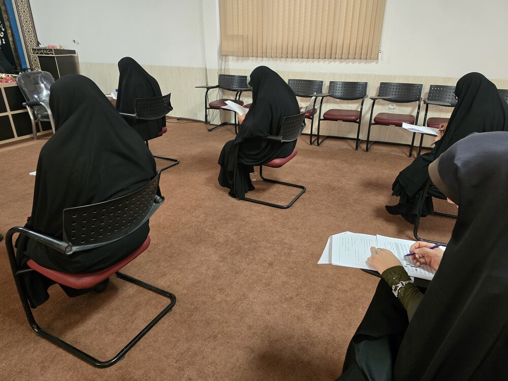 برگزاری آزمون مشاوران حوزه‌های علمیه خواهران در یزد+تصاویر