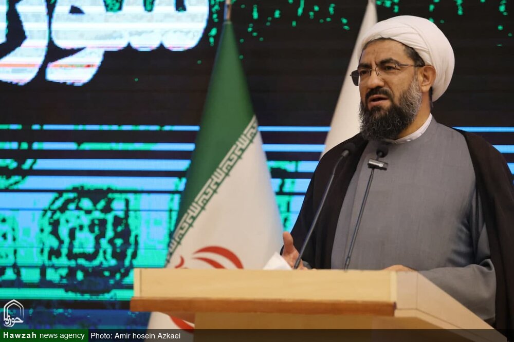 گلایه امام جمعه همدان از تأخیر در انجام کارها