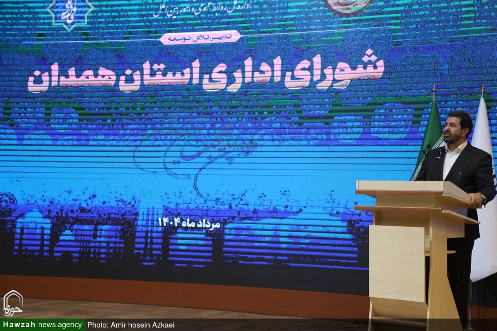 در شرایط جنگ و تهدید، دورکاری و تعطیلات بی‌معنا است