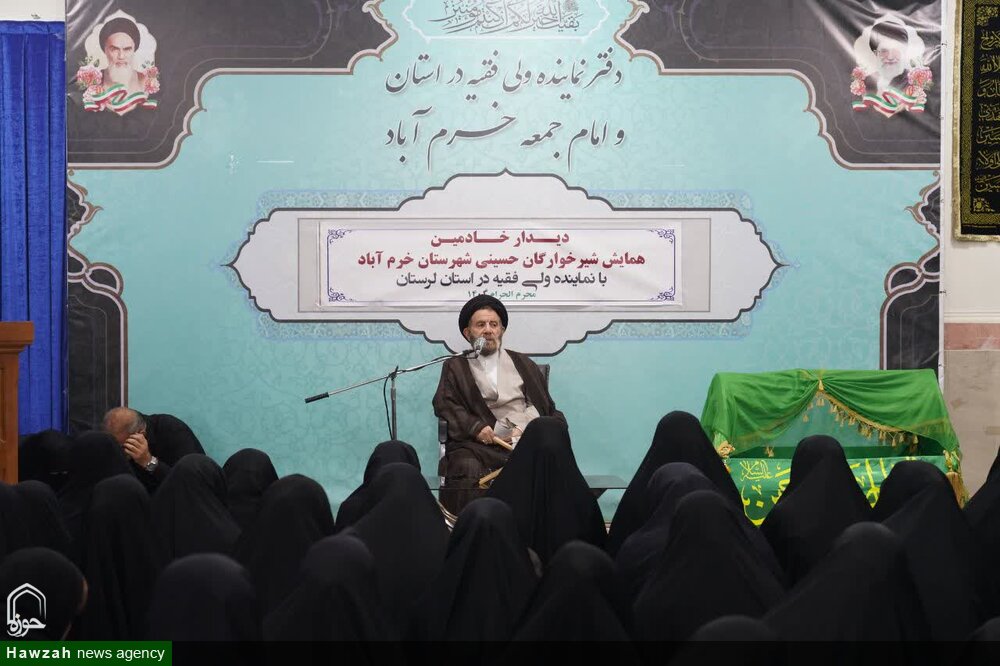 قیام حسینی نه تنها یک واقعه تاریخی بلکه مکتبی زنده و پویا است