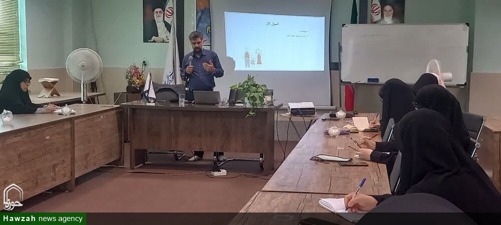اجرای دوره تخصصی تربیت مربی خانواده با رویکرد تربیت فرزند در قالب طرح حیات طیبه