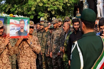 تصاویر/ تشییع شهید ایمان قائدی در بوشهر