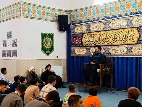 دوره قرآنی نخبگان دانش آموزی در درگزین همدان