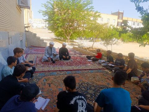 دوره قرآنی نخبگان دانش آموزی در درگزین همدان