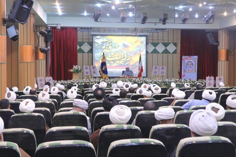 همایش تبیینی روایت فتح به مناسبت اربعین شهدای اقتدار در یزد