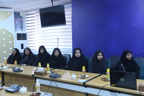 تصاویر /برگزاری جلسه توجیهی خادمین خواهر موکب حضرت سیدالشهداء (ع) اوقاف قزوین