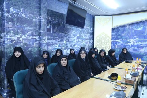 تصاویر /برگزاری جلسه توجیهی خادمین خواهر موکب حضرت سیدالشهداء (ع) اوقاف قزوین