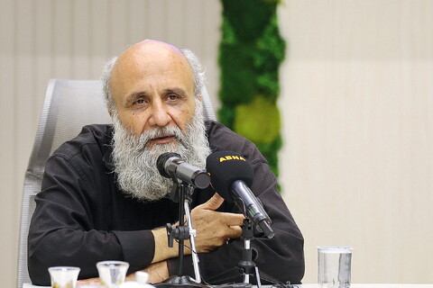 تصاویر/ مراسم رونمایی از نشان ویژه و پوستر دومین رویداد بین المللی نحن ابناء الحسین(ع)