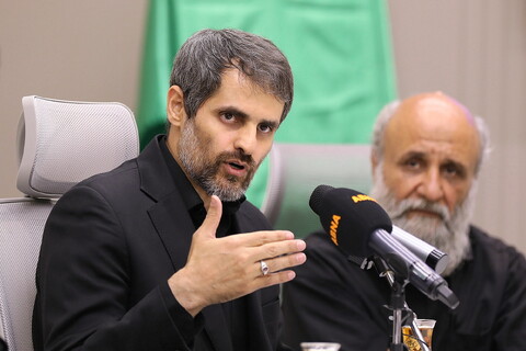 تصاویر/ مراسم رونمایی از نشان ویژه و پوستر دومین رویداد بین المللی نحن ابناء الحسین(ع)